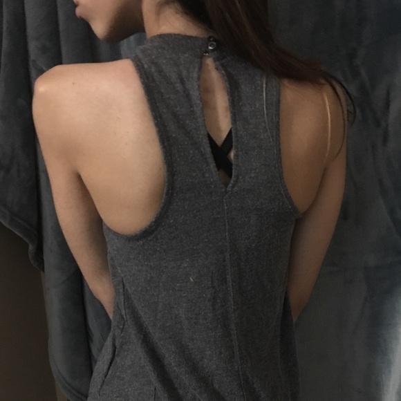 Top - Picture 3 of 6